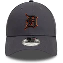 gra-justerbar-buet-kasket-med-orange-logo-9forty-side-patch-fra-detroit-tigers-mlb-fra-new-era