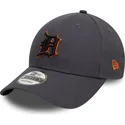 gra-justerbar-buet-kasket-med-orange-logo-9forty-side-patch-fra-detroit-tigers-mlb-fra-new-era