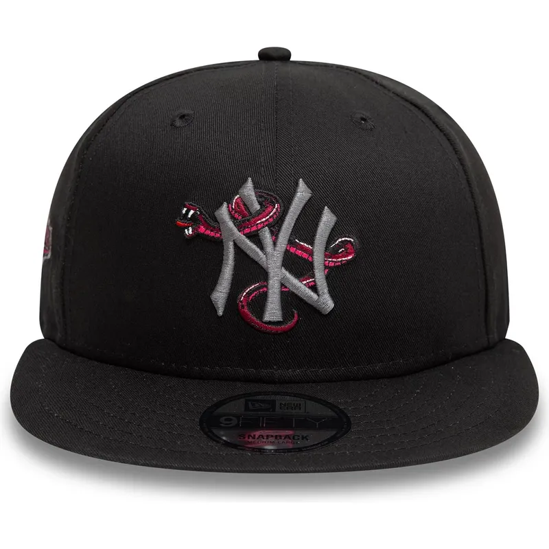 flad-sort-snapback-kasket-med-grat-logo-9fifty-icon-fra-new-york-yankees-mlb-snake-fra-new-era