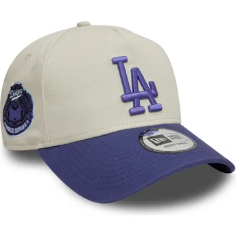 Beige og violet kurvet snapback med violet logo 9FORTY A Frame World Series Patch fra Los Angeles Dodgers MLB fra New Era