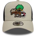 beige-og-sort-9forty-a-frame-outdoor-patch-trucker-kasket-fra-new-era