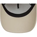 beige-og-sort-trucker-kasket-9forty-a-frame-outdoor-patch-fra-new-era