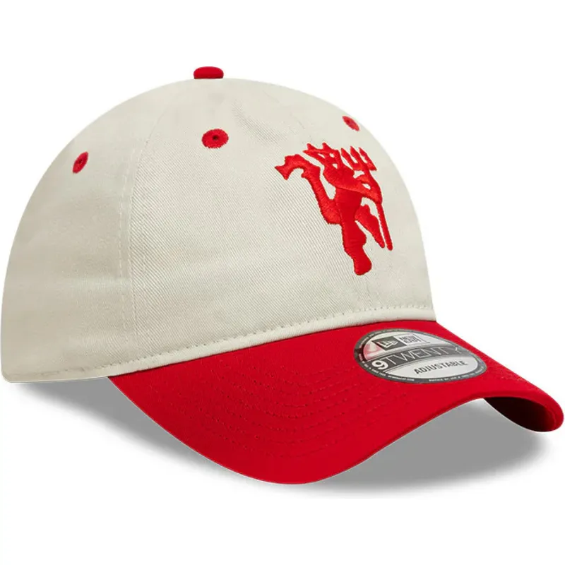hvid-og-rod-justerbar-kurvet-kasket-9twenty-contrast-visor-fra-manchester-united-football-club-premier-league-fra-new-era