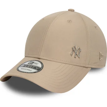 Justerbar 9FORTY Flawless fra New York Yankees MLB i lys brun krum kasket fra New Era