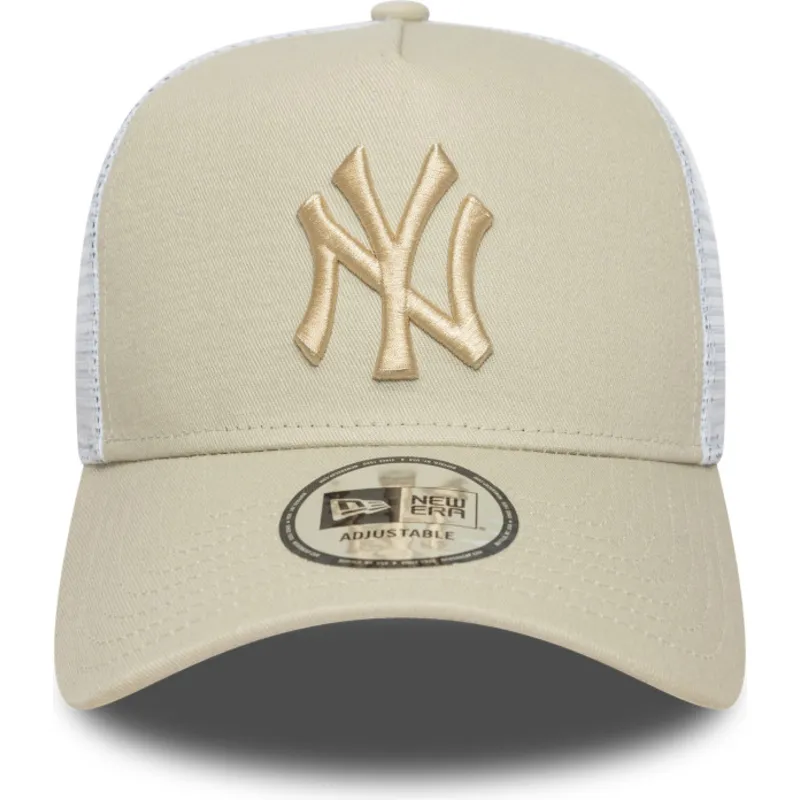 beige-og-hvid-trucker-kasket-med-beige-logo-a-frame-league-essential-fra-new-york-yankees-mlb-fra-new-era