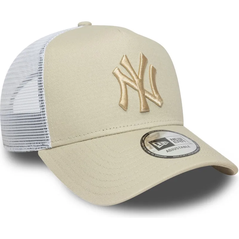 beige-og-hvid-trucker-kasket-med-beige-logo-a-frame-league-essential-fra-new-york-yankees-mlb-fra-new-era