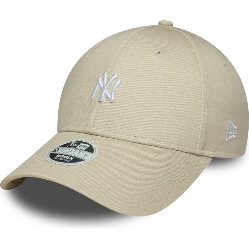 buet-beige-justerbar-kasket-til-kvinder-9forty-mini-logo-fra-new-york-yankees-mlb-fra-new-era