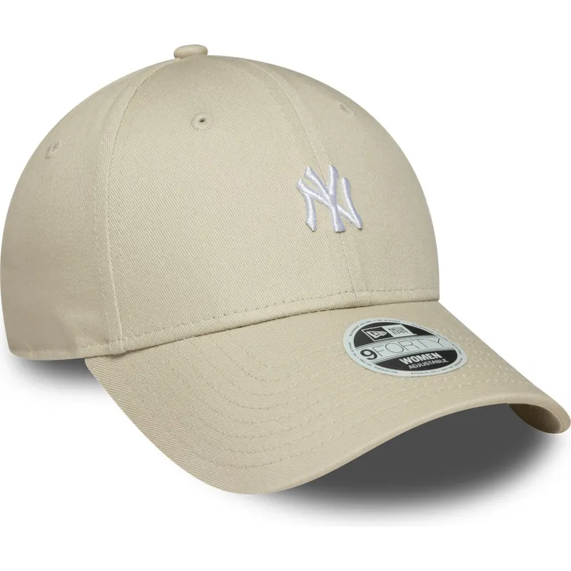 buet-beige-justerbar-kasket-til-kvinder-9forty-mini-logo-fra-new-york-yankees-mlb-fra-new-era