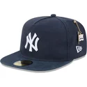 flad-marinebla-tilpasset-59fifty-a-frame-championship-side-flag-kasket-fra-new-york-yankees-mlb-af-new-era