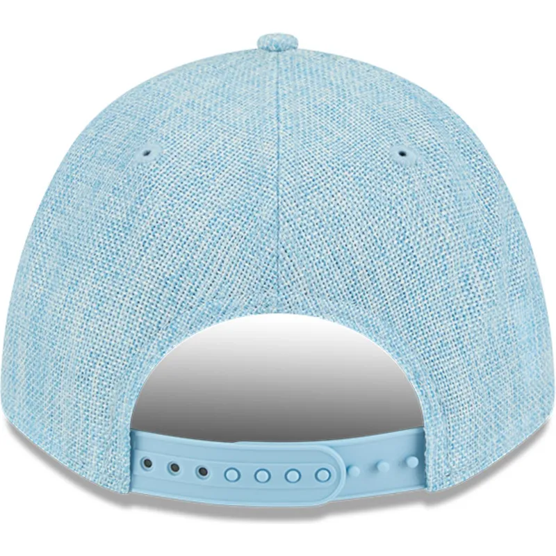 lysebla-snapback-kasket-med-buet-skygge-9forty-m-crown-a-frame-cotton-weave-fra-atlanta-braves-mlb-fra-new-era
