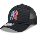 sort-9forty-m-crown-a-frame-gradient-raceway-trucker-kasket-fra-new-york-yankees-mlb-af-new-era