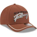 gorra-curva-marron-snapback-9forty-m-crown-a-frame-motorsport-de-nascar-de-new-era