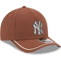 gorra-curva-marron-snapback-9forty-m-crown-a-frame-motorsport-de-new-york-yankees-mlb-de-new-era