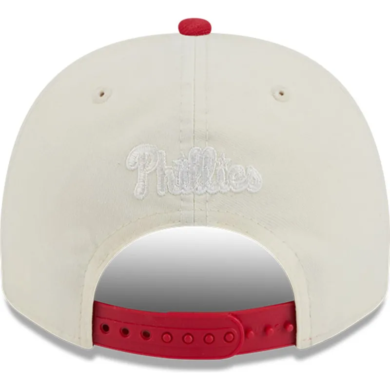 hvid-og-rod-curved-snapback-kasket-golfer-team-scribble-fra-philadelphia-phillies-mlb-fra-new-era