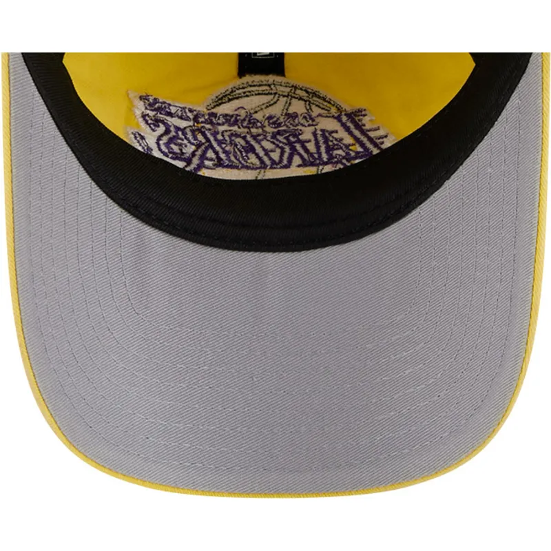 gul-buet-justerbar-9twenty-washed-contrast-kasket-fra-los-angeles-lakers-nba-fra-new-era