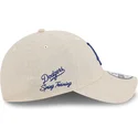 buet-beige-justerbar-kasket-med-blat-logo-9twenty-linen-spring-training-fan-pack-2025-fra-los-angeles-dodgers-mlb-fra-new-era
