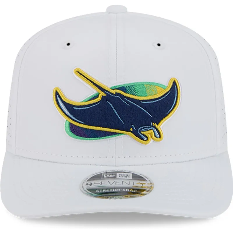 hvid-trucker-kasket-9seventy-perf-spring-training-fan-pack-2025-fra-tampa-bay-rays-mlb-fra-new-era