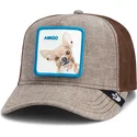 gorra-trucker-brun-chihuahua-hund-amigo-suited-friend-business-professional-the-farm-fra-goorin-bros