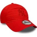 rod-justerbar-buet-kasket-med-rodt-logo-9twenty-colour-pack-fra-new-york-yankees-mlb-fra-new-era
