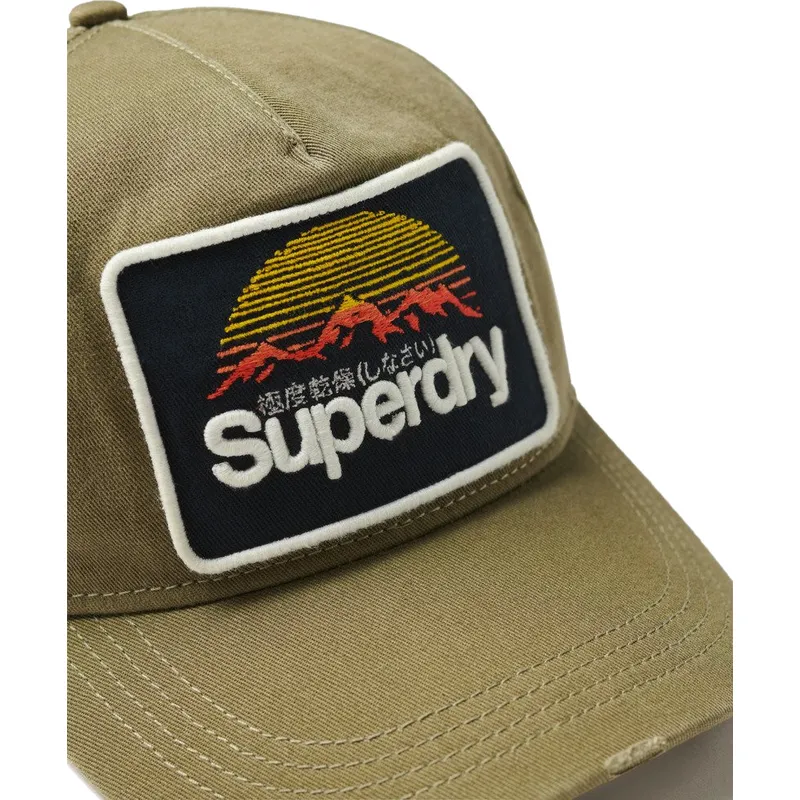 superdry-justerbar-gron-buet-kasket-med-grafik-i-khaki