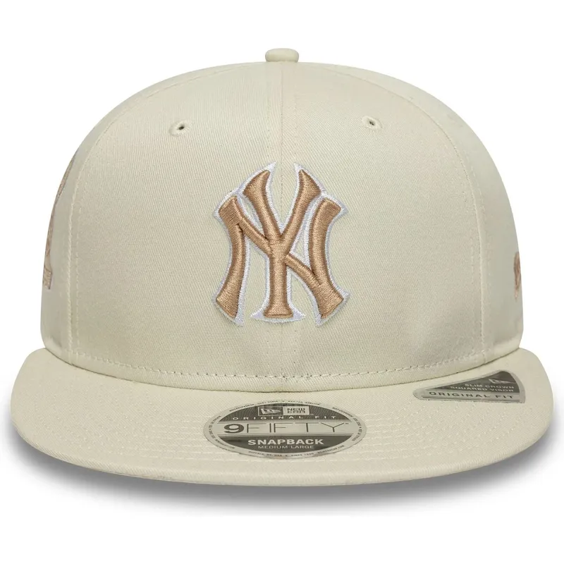 beige-flad-kasket-snapback-med-beige-logo-9fifty-original-fit-world-series-fra-new-york-yankees-mlb-fra-new-era