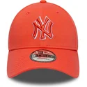 new-era-new-york-yankees-mlb-9forty-team-outline-justerbar-orange-kasket-med-buet-skygge-og-orange-logo