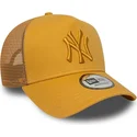 gul-trucker-kasket-med-gult-logo-a-frame-league-essential-fra-new-york-yankees-mlb-fra-new-era