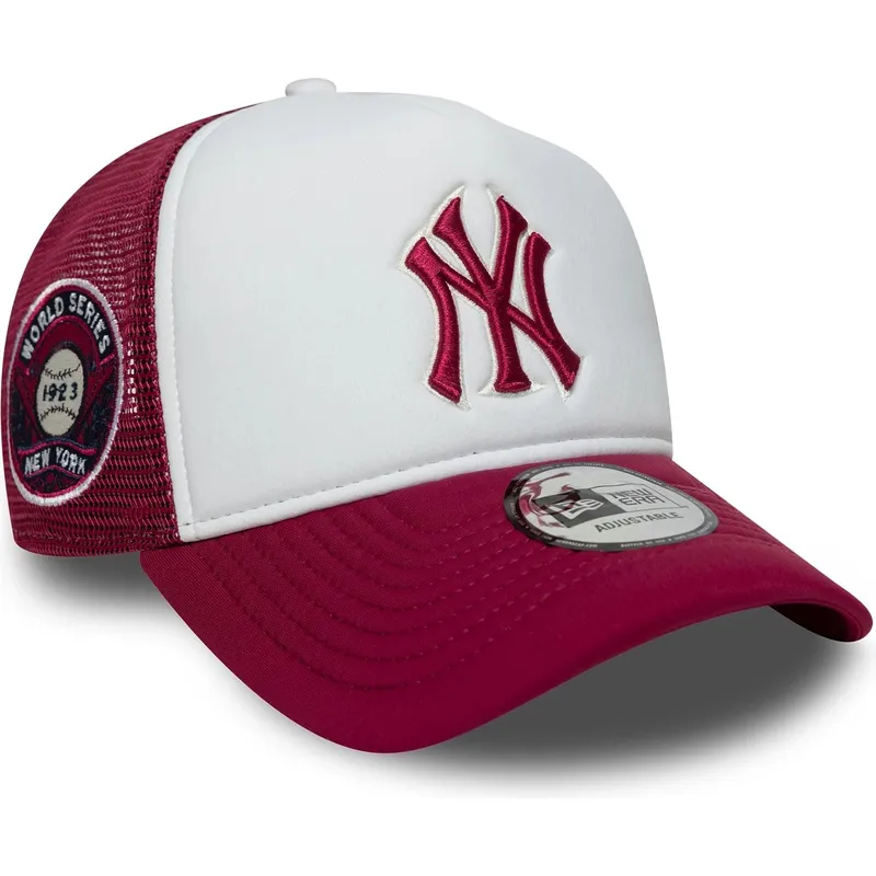 hvid-og-rod-trucker-kasket-med-rodt-e-frame-world-series-logo-fra-new-york-yankees-mlb-fra-new-era