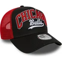 sort-og-rod-trucker-kasket-e-frame-script-fra-chicago-bulls-nba-af-new-era