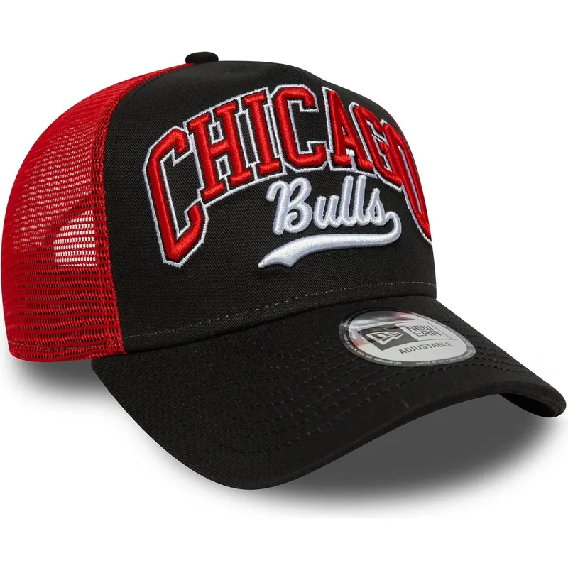 sort-og-rod-trucker-kasket-e-frame-script-fra-chicago-bulls-nba-af-new-era