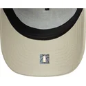 beige-og-lilla-los-angeles-lakers-nba-e-frame-script-trucker-kasket-fra-new-era