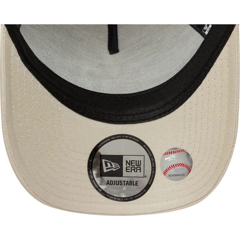 new-era-new-york-yankees-mlb-a-frame-floral-icon-beige-trucker-cap