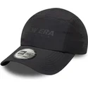 new-era-runner-tech-justerbar-sort-buet-kasket