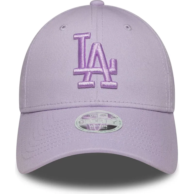 justerbar-violet-buet-kasket-til-kvinder-med-violet-logo-9forty-league-essential-fra-los-angeles-dodgers-mlb-fra-new-era