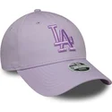 violet-justerbar-kvindekasket-med-buet-skygge-og-violet-los-angeles-dodgers-mlb-logo-9forty-league-essential-fra-new-era