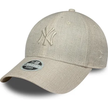 Beige justerbar buet kasket til kvinder 9FORTY Woven New York Yankees MLB fra New Era