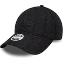 sort-justerbar-kvindekasket-med-buet-skygge-og-sort-new-york-yankees-mlb-9twenty-logo-broderi-fra-new-era