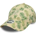 buet-beige-justerbar-kasket-til-kvinder-9twenty-all-over-print-tropical-fra-new-york-yankees-mlb-fra-new-era