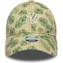 new-era-new-york-yankees-mlb-9twenty-all-over-print-tropical-beige-justerbar-kvindekasket-med-buet-skygge