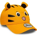 justerbar-orange-buet-kasket-til-born-9forty-animal-fra-new-era