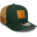 gron-og-brun-trucker-kasket-9seventy-stretch-snap-debossed-logo-fra-oakland-athletics-mlb-fra-new-era