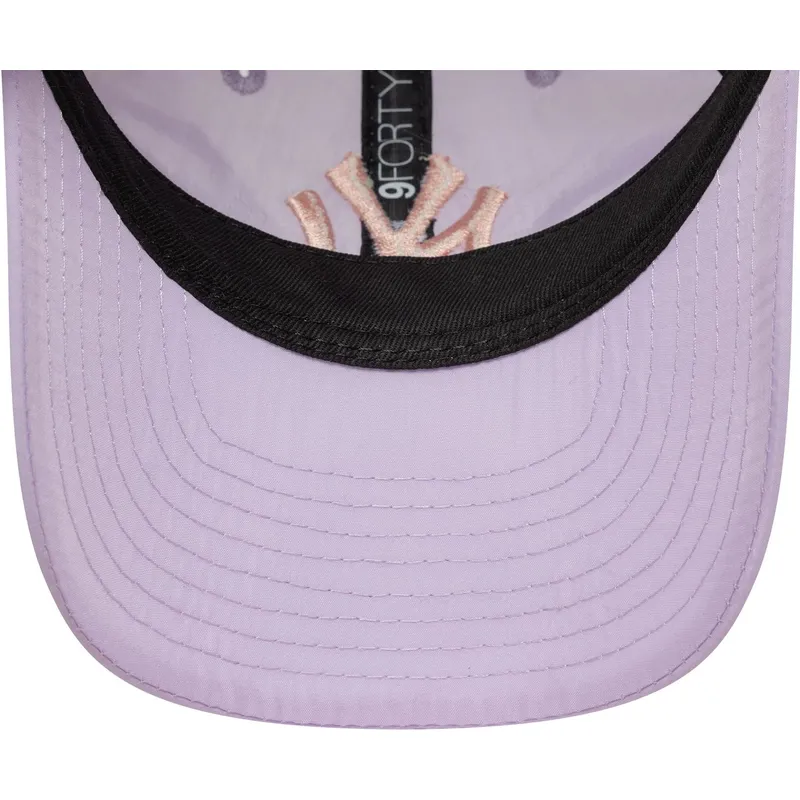 violet-buet-kasket-snapback-til-dreng-9forty-sun-shield-fra-new-york-yankees-mlb-fra-new-era