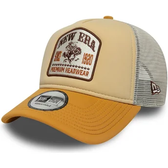 Beige A Frame Graphic Patch truckerkasket fra New Era
