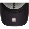 marinebla-justerbar-truckerkasket-med-rodt-logo-9forty-homefield-los-angeles-dodgers-mlb-fra-new-era