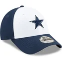 justerbar-hvid-og-marinebla-buet-kasket-til-dreng-9forty-the-league-dallas-cowboys-nfl-fra-new-era