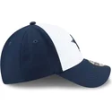 justerbar-hvid-og-marinebla-buet-kasket-til-dreng-9forty-the-league-dallas-cowboys-nfl-fra-new-era
