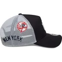trucker-kasket-marinebla-og-hvid-a-frame-multi-patch-fra-new-york-yankees-mlb-fra-new-era
