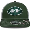 gron-og-hvid-9seventy-stretch-snap-trucker-kasket-fra-new-york-jets-nfl-fra-new-era