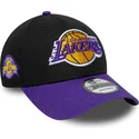 justerbar-sort-og-violet-9forty-side-patch-los-angeles-lakers-nba-kasket-fra-new-era