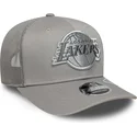 gra-trucker-cap-med-grat-logo-9seventy-stretch-snap-tonal-los-angeles-lakers-nba-fra-new-era